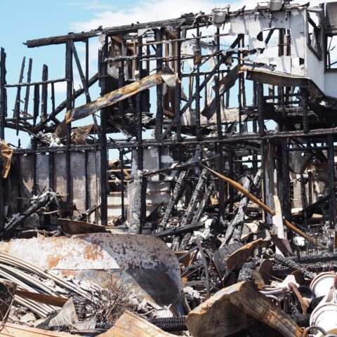 火事で焼けた家